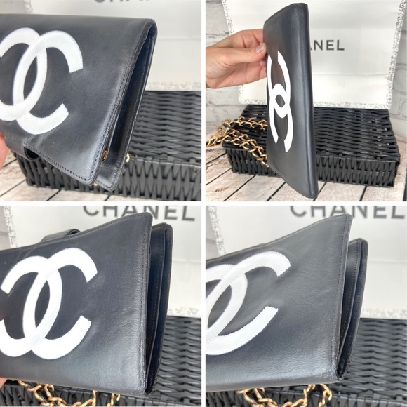 CHANEL leather wallet crossbody on chain - Picture 13 of 16